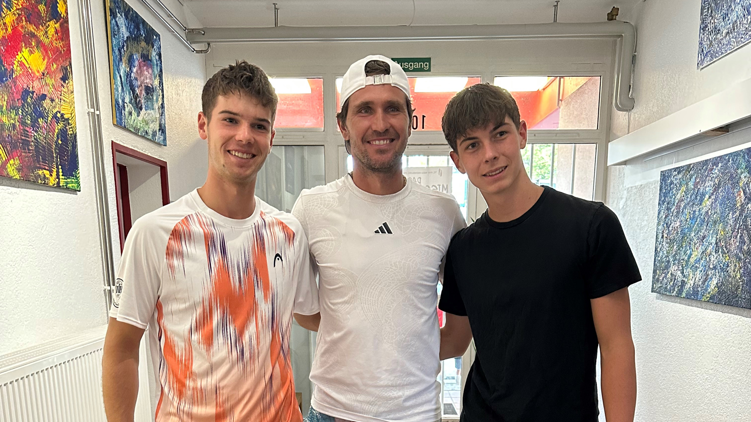 Bezirksmeister Constantin Eberz und Janis Oßwald trainieren mit Mischa Zverev