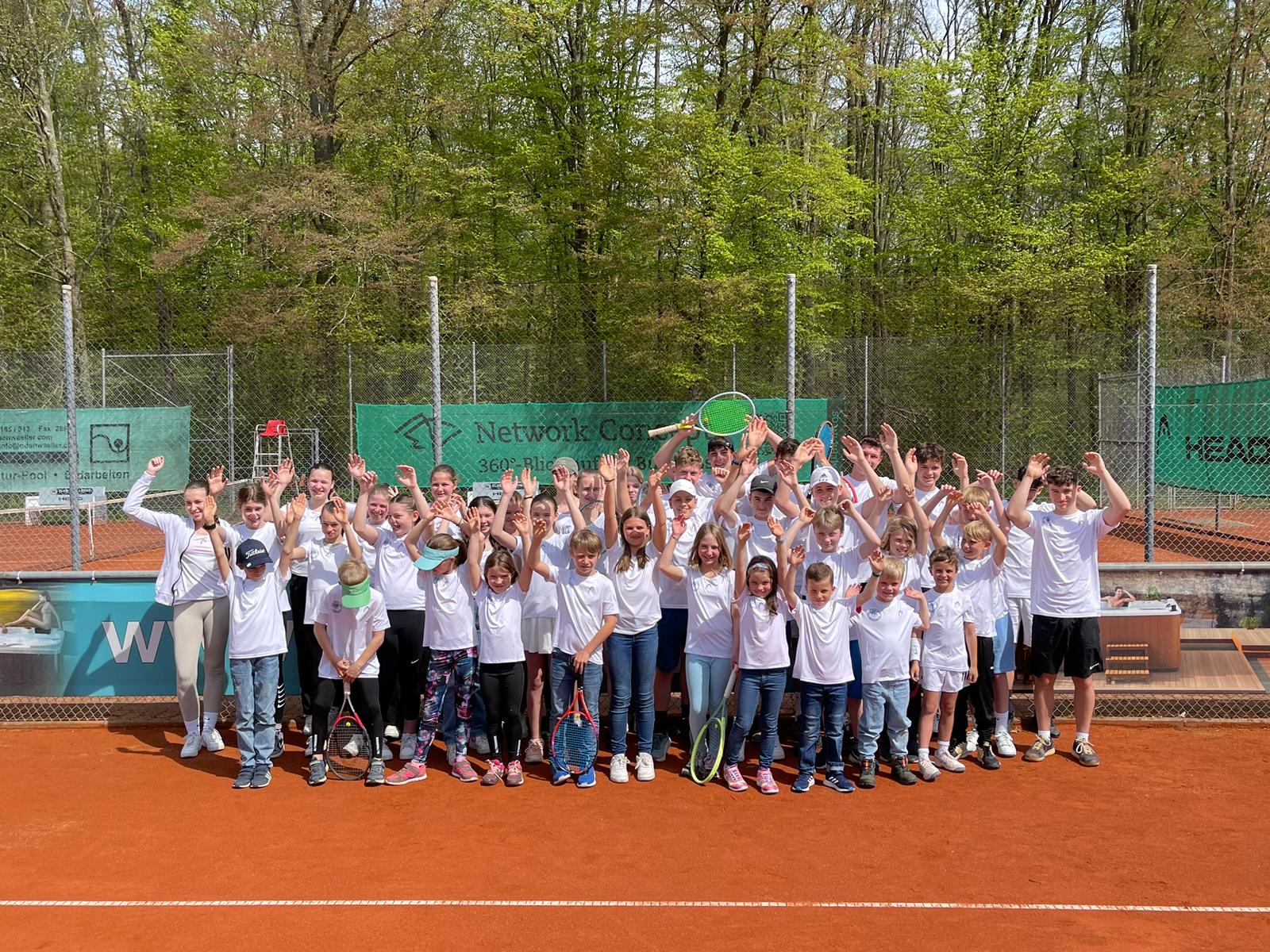 Wieder volles Programm für unsere TCB Juniors – ein Tennisjahr mit Spiel, Spaß und viel Teamgeist
